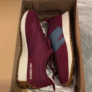Youth 6M New Balance Maroon Sneakers